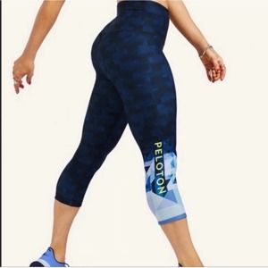 Peloton x WITH Pyramid Color High Waist Crop Capri Leggings Blue Size Small
